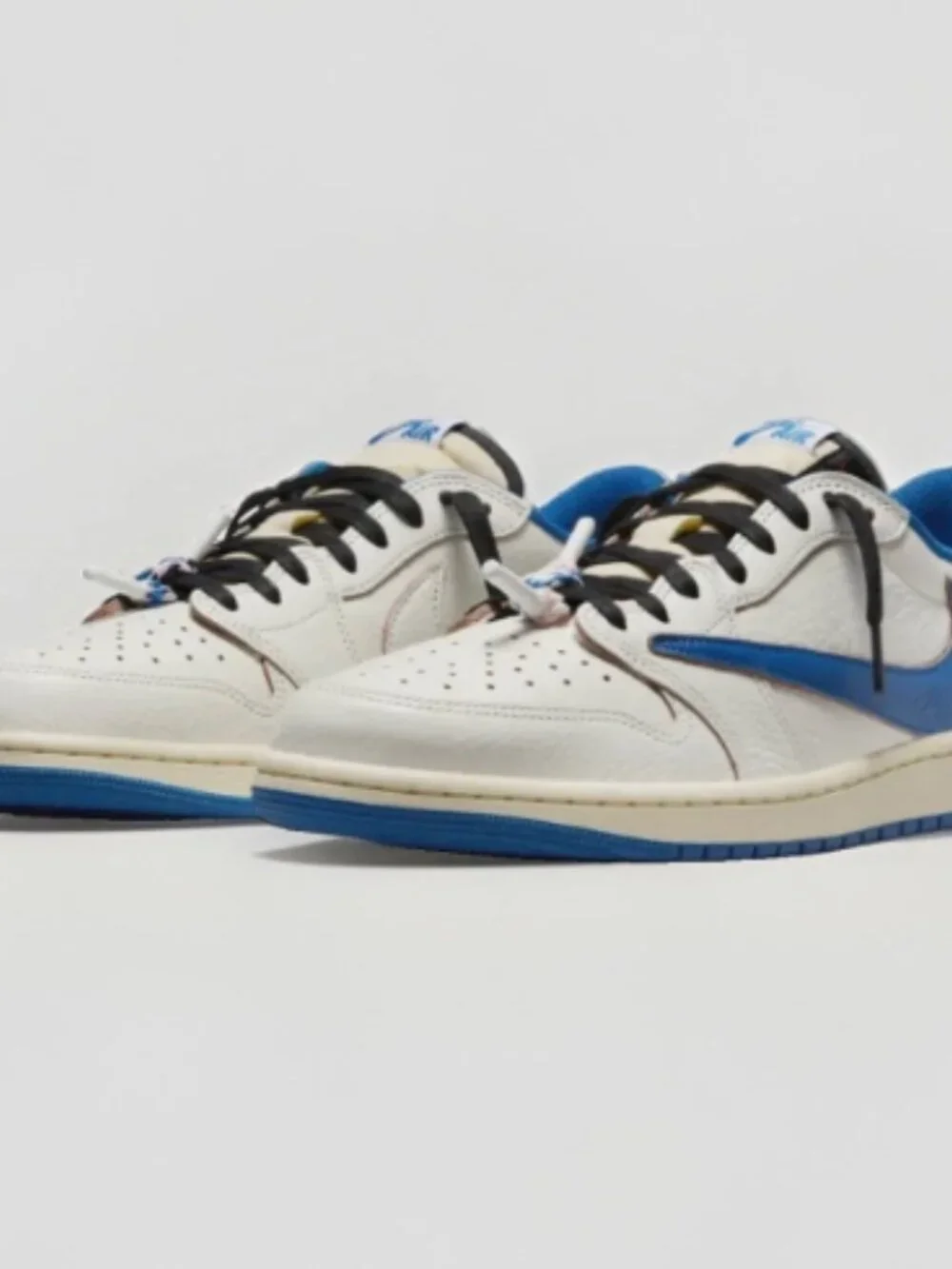Jordan 1 Retro Low OG SP Fragment x Travis Scott Sail Military Blue